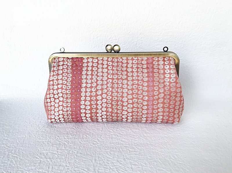 Kanoko exhausted clutch bag - 手提包/手提袋 - 丝．绢 粉红色