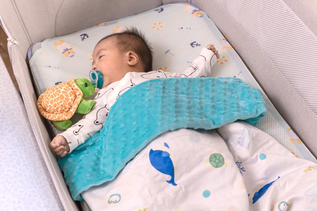 【公益联名】初爱豆豆毯 (五感刺激/弥月礼/新生儿/礼物) - 满月礼盒 - 环保材料 白色