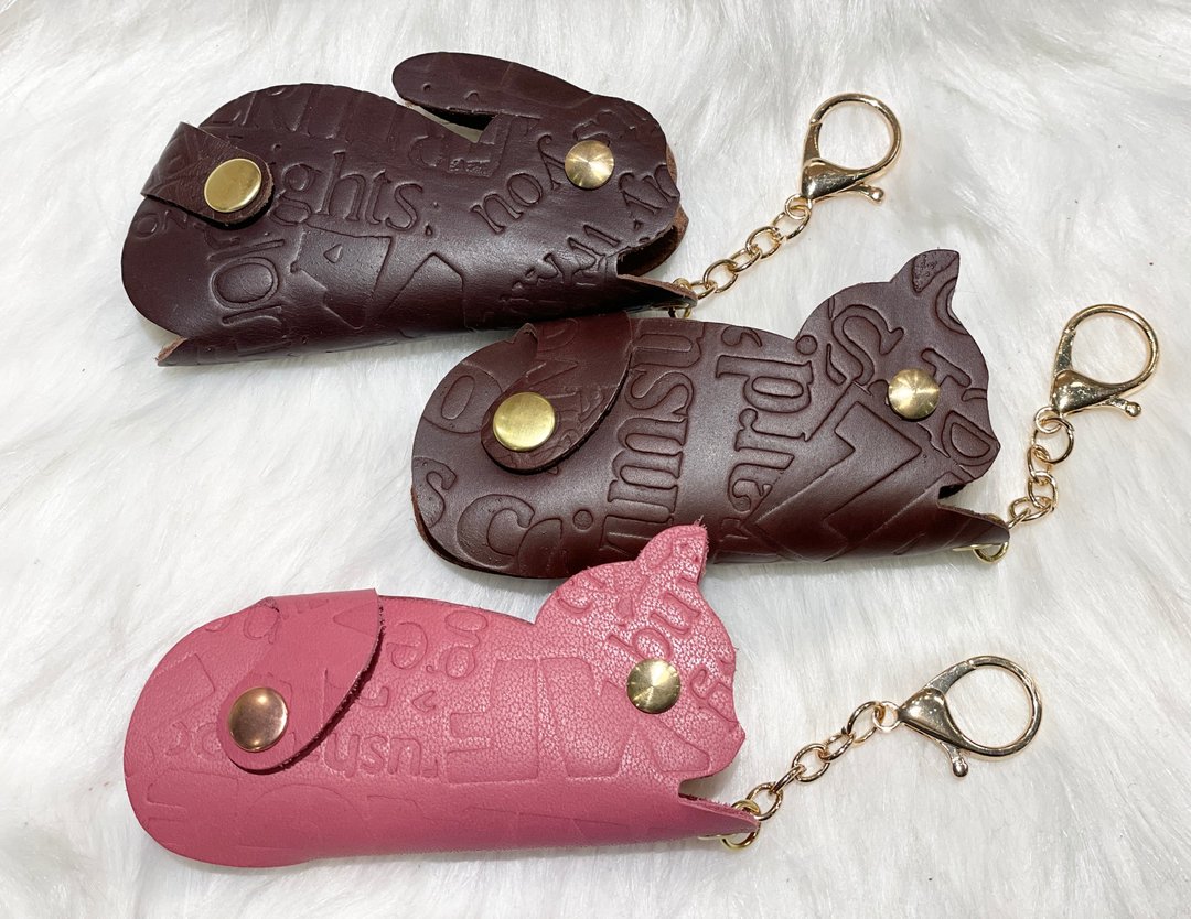 牛皮猫咪造型ikey 车钥匙挂勾包可定制化疗愈真皮皮件 SS23 - 钥匙链/钥匙包 - 真皮 多色