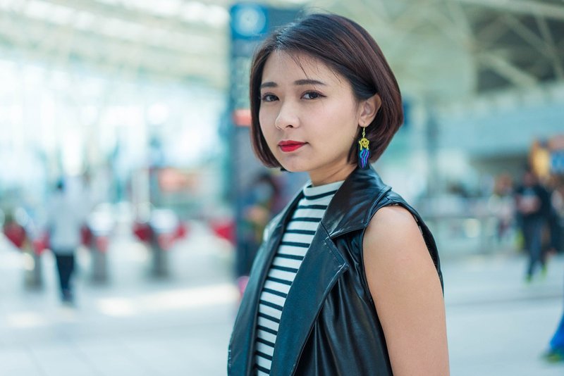 刺绣耳针耳环“孟克” - 耳环/耳夹 - 绣线 蓝色