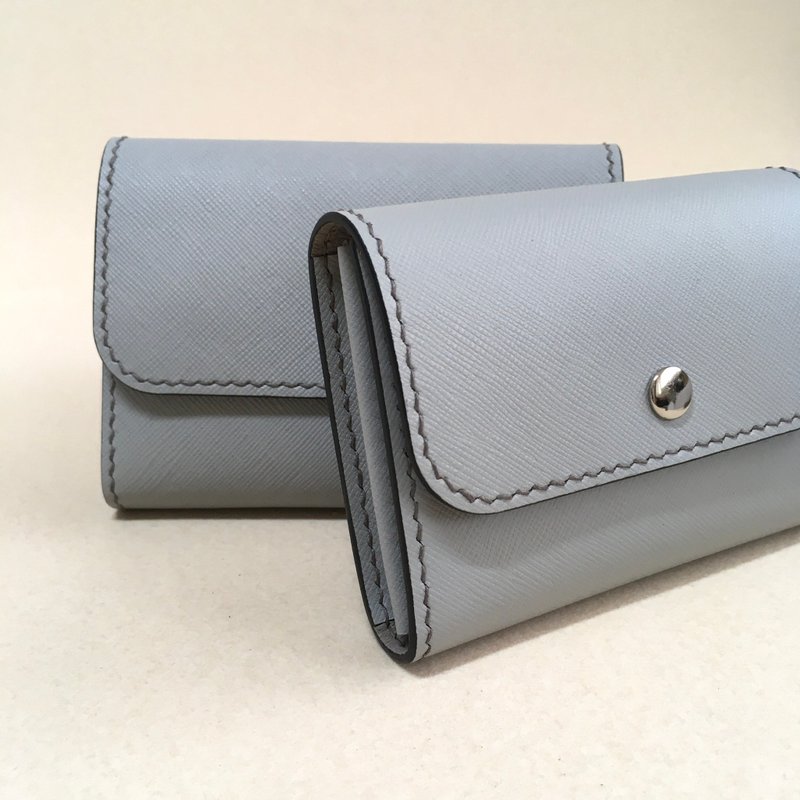 经典十字纹牛皮短夹/浅灰 - 皮夹/钱包 - 真皮 灰色