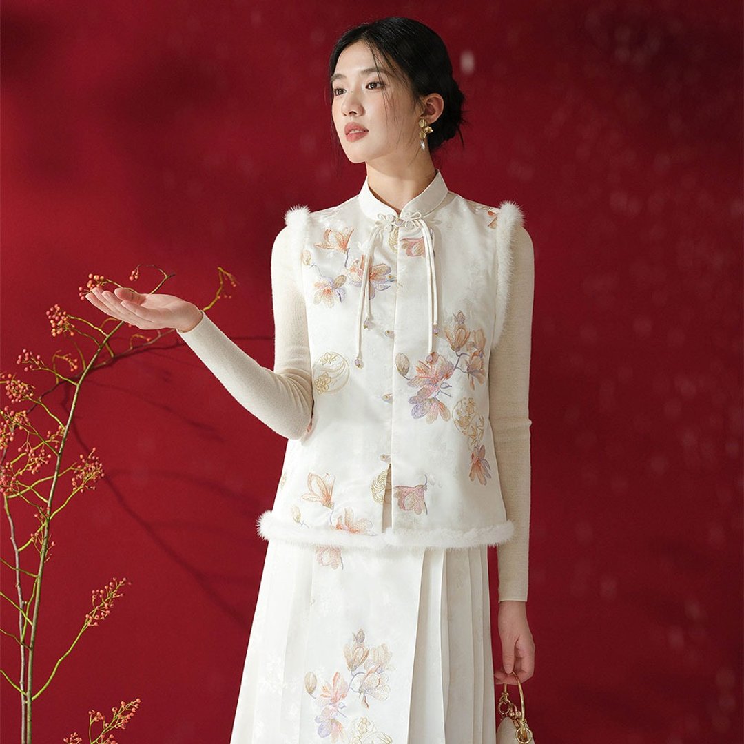 【花卉刺繡】新中式復古風 夾棉馬甲套裝/棉服/半裙 - 女装上衣 - 其他材质 白色