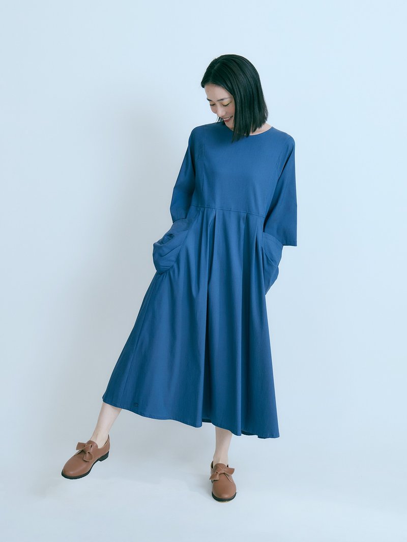 松果种子口袋七分袖洋装-群蓝 - 洋装/连衣裙 - 其他材质 蓝色