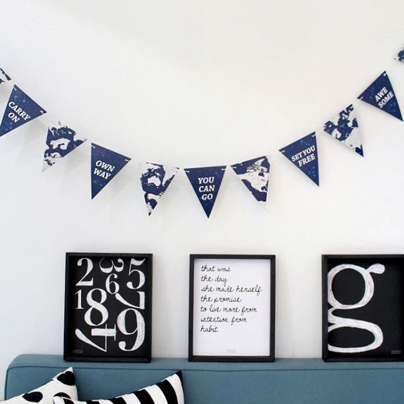 Dessin x indigo-indimap 世界地图派对三角挂旗-深蓝,IDG07393 - 墙贴/壁贴 - 纸 蓝色