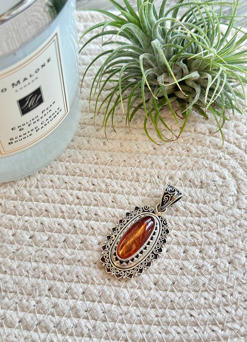 太阳石 - 尼泊尔手工925纯银吊坠 - 其他 - 水晶 