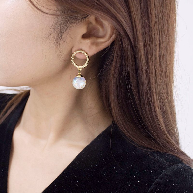 Donut Snowball Earrings - 耳环/耳夹 - 玻璃 