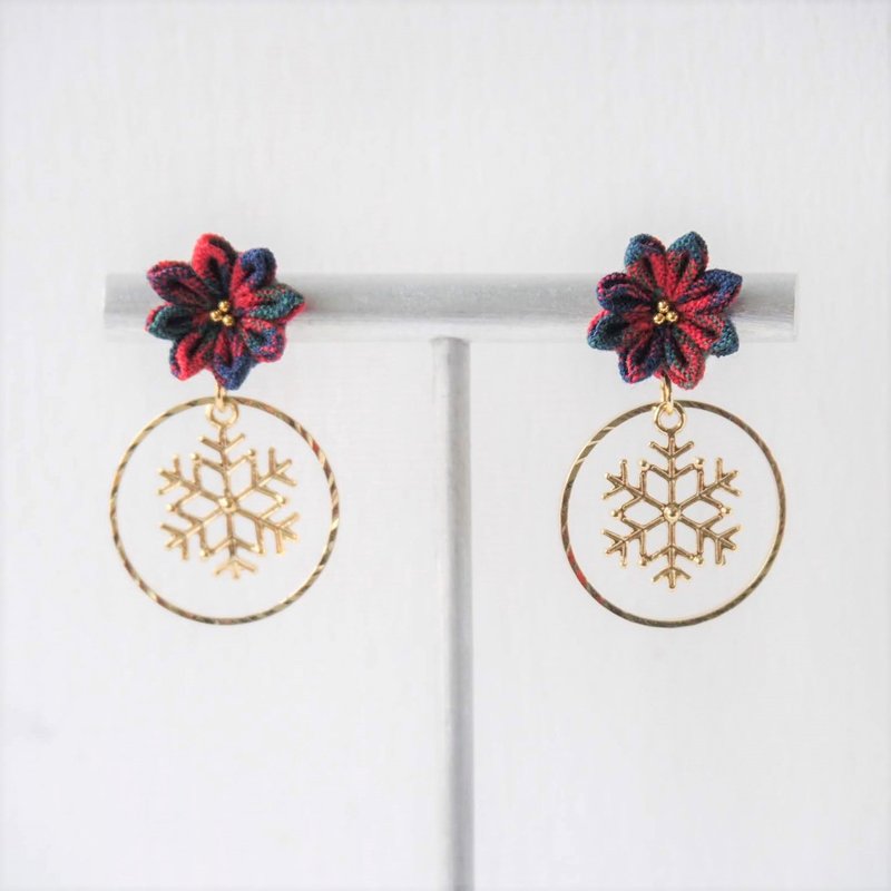 【英伦圣诞 】英伦风格子圣诞花雪花定制耳环 - 耳环/耳夹 - 棉．麻 红色