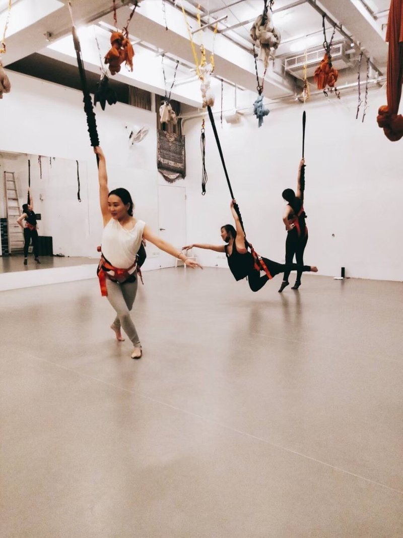 【3人成团】【欢迎初学者】轻功小品-舞蹈 + 弹跳 + 有氧一次拥有 - 户外/室内活动 - 其他材质 