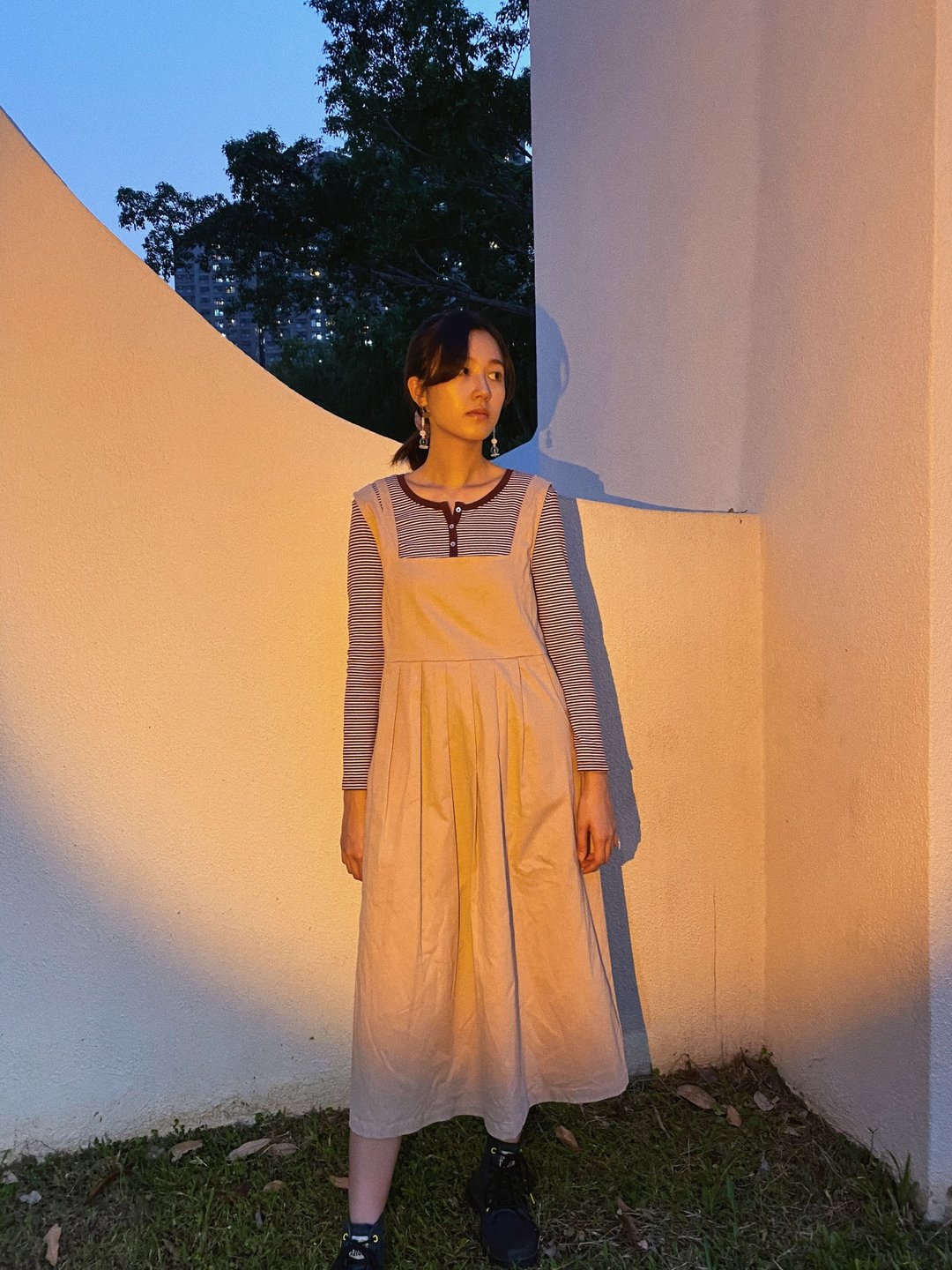 BF吊带连身裙Split overall (Begie杏色) - 洋装/连衣裙 - 棉 卡其色