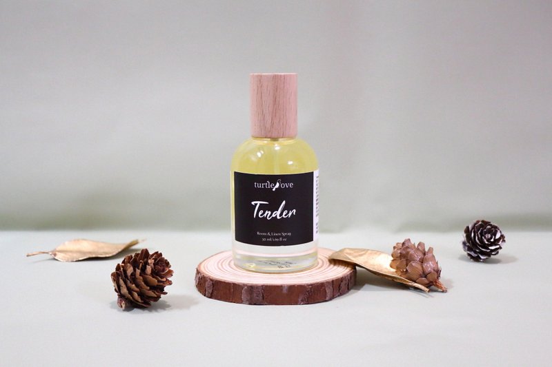 Tender - turtledove 有音乐的精油喷雾 50 ml - 香薰/精油/线香 - 精油 黄色
