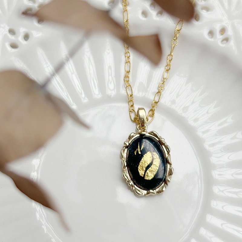 迷你画框 -金色咖啡豆- 金箔珐琅画项链 - 项链 - 其他金属 黑色