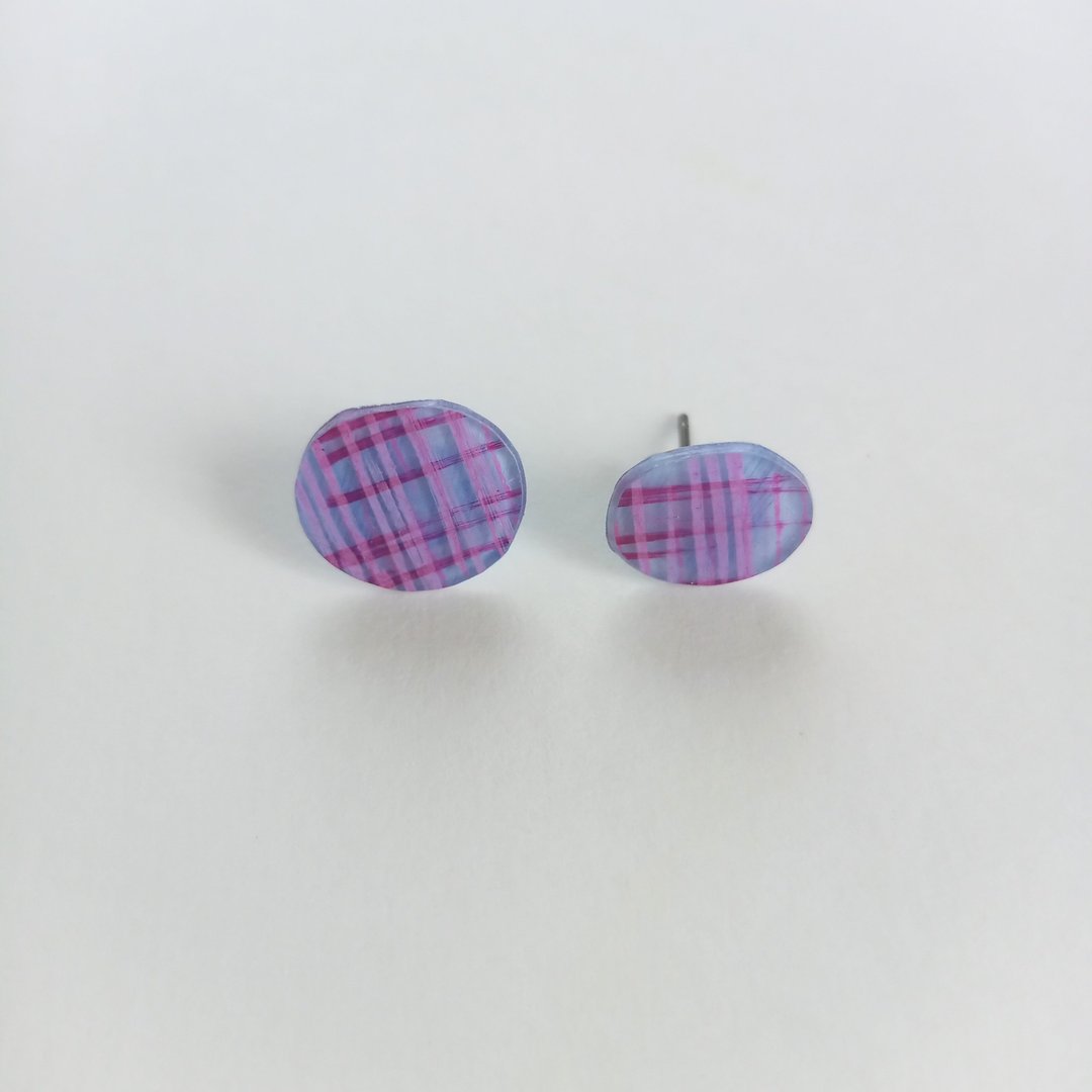 Kakera Titanium Stud Earrings Moyo - 耳环/耳夹 - 塑料 粉红色