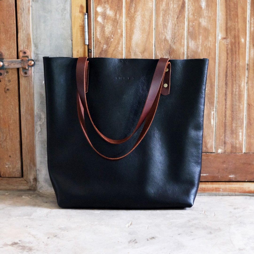 Classic Black Leather Tote Bag / Simple Vertical Black Tote / A4 Tote - 侧背包/斜挎包 - 真皮 黑色