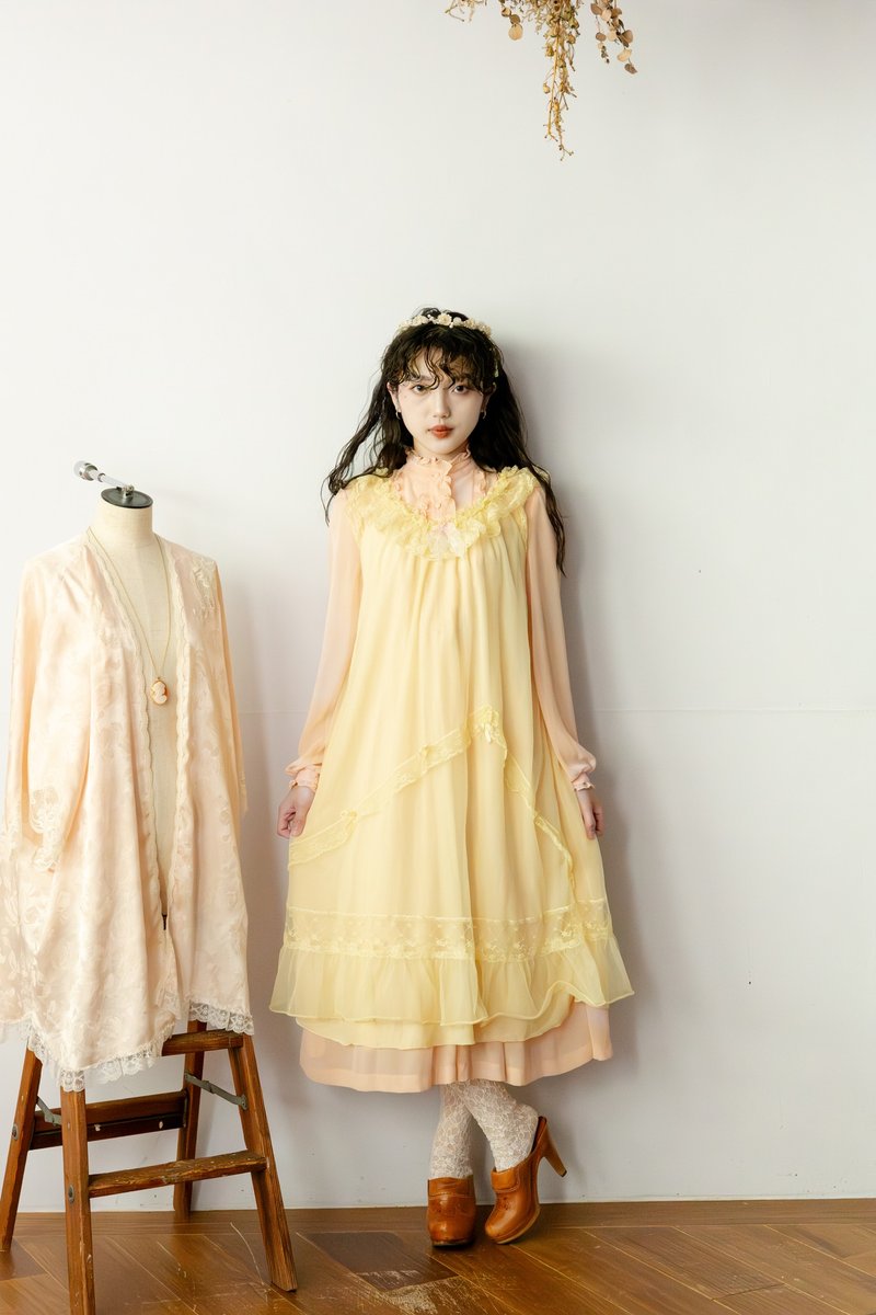 袅袅百货公司-Vintage 鹅黄色蕾丝花无袖睡衣洋装 - 洋装/连衣裙 - 聚酯纤维 