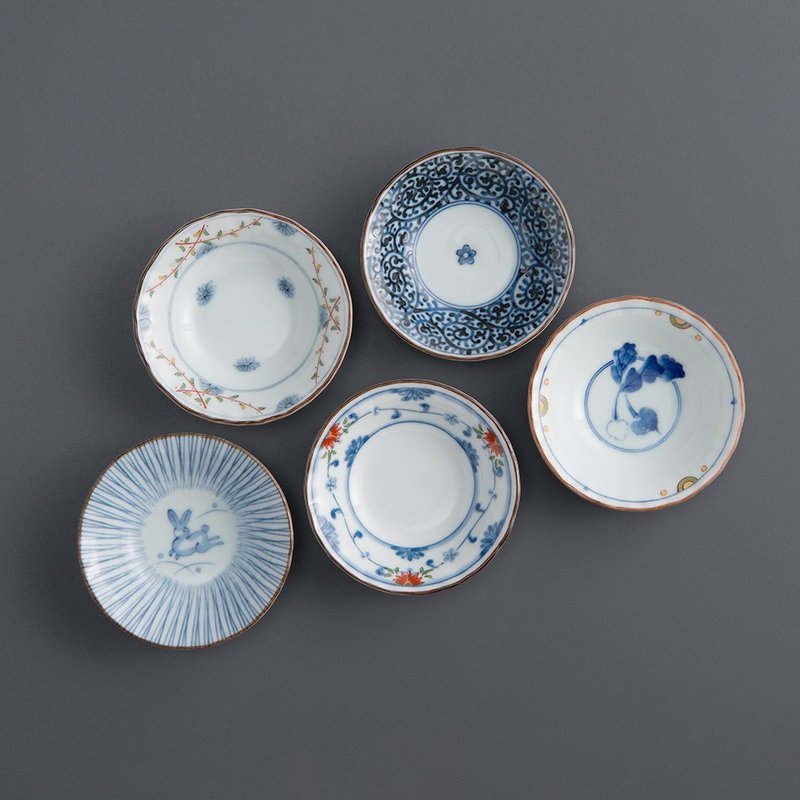 【西海陶器】染锦花绘 日式花卉小菜碟 (5件式) - 礼盒组 - 浅碟/小碟子 - 其他材质 多色