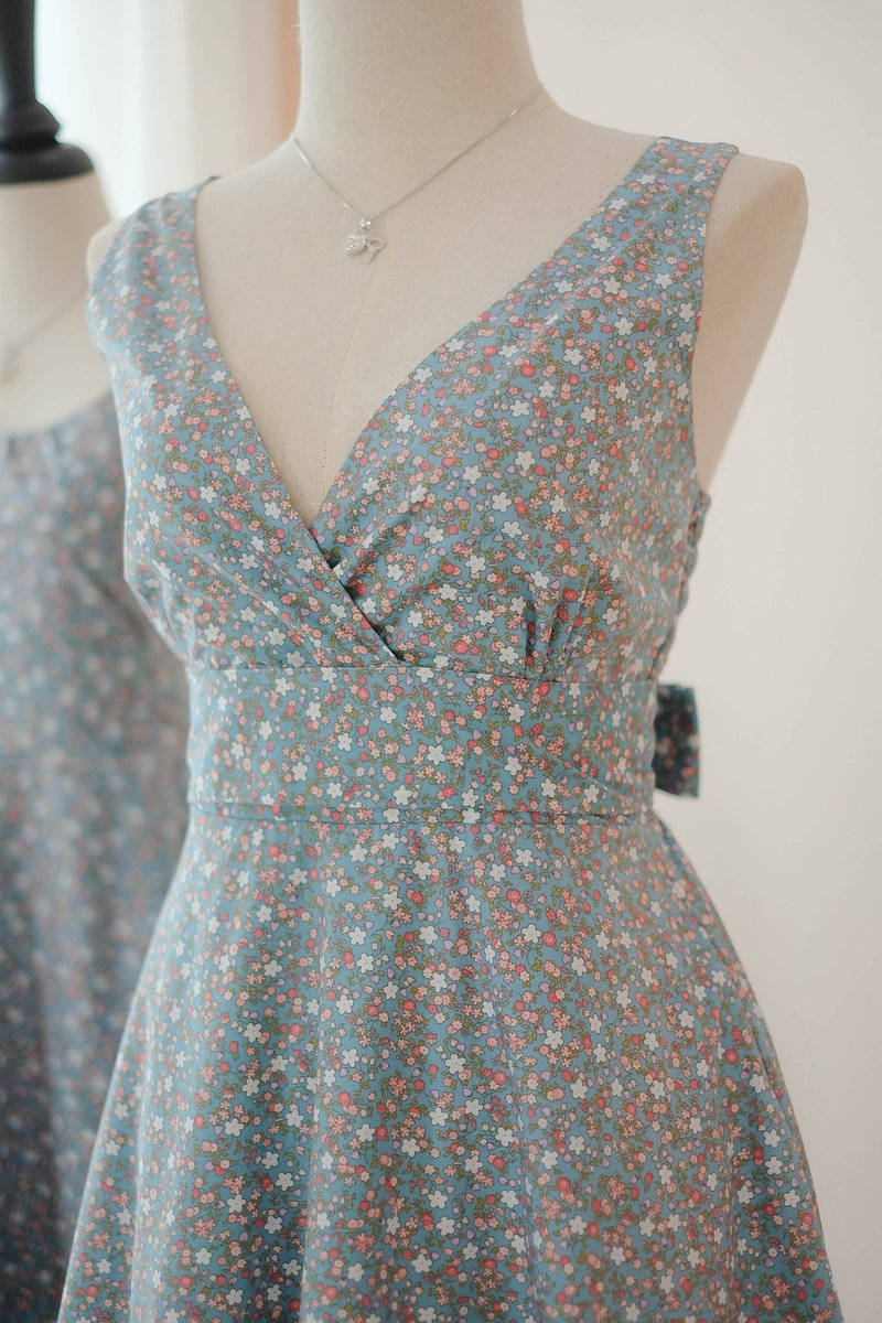 Dusty Blue Floral Sundress Spring Summer Tea Dress Vintage Inspired - 洋装/连衣裙 - 其他材质 蓝色