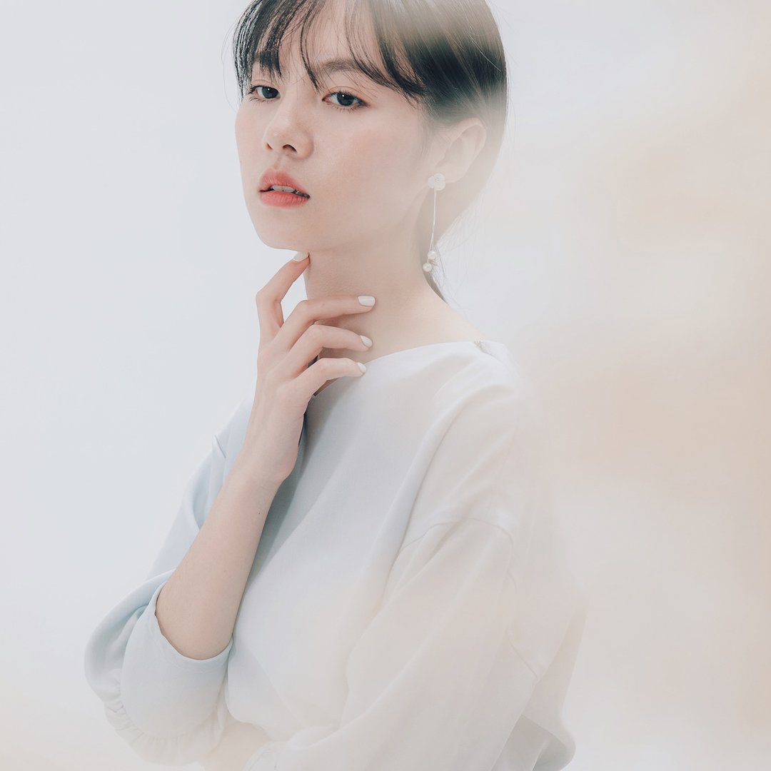 Splendid_绮思抓皱上衣_20SF002_浅灰蓝 - 女装上衣 - 聚酯纤维 灰色