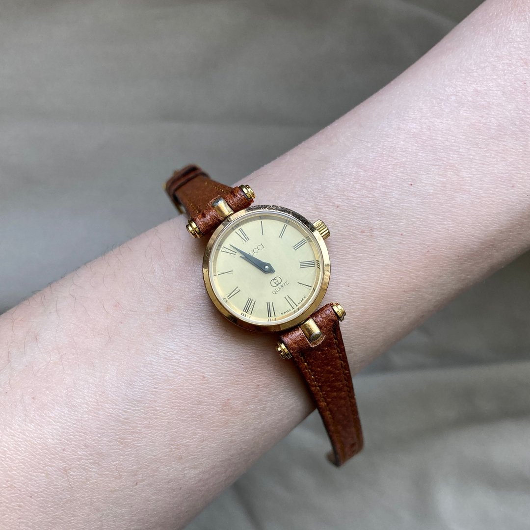 GUCCI 金色表盘 罗马时标 红绿漆线 皮革表带 古董表 vintage - 女表 - 其他金属 金色