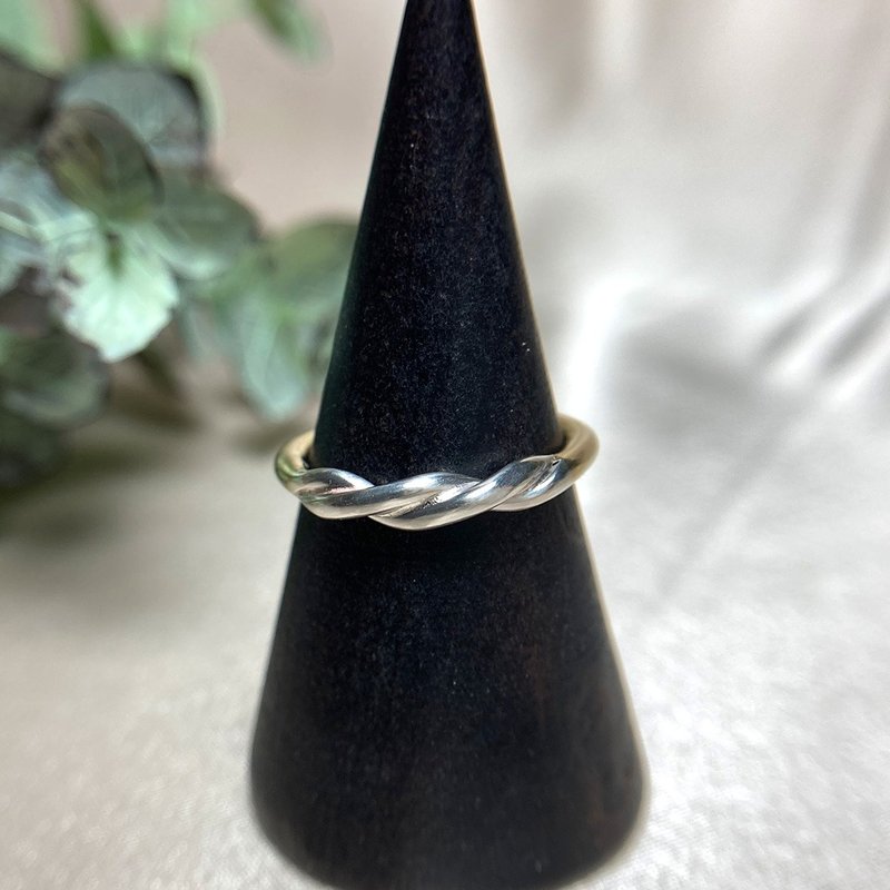 【定制化】双色 纯银麻花 黄铜线戒指 - 戒指 - 其他金属 多色