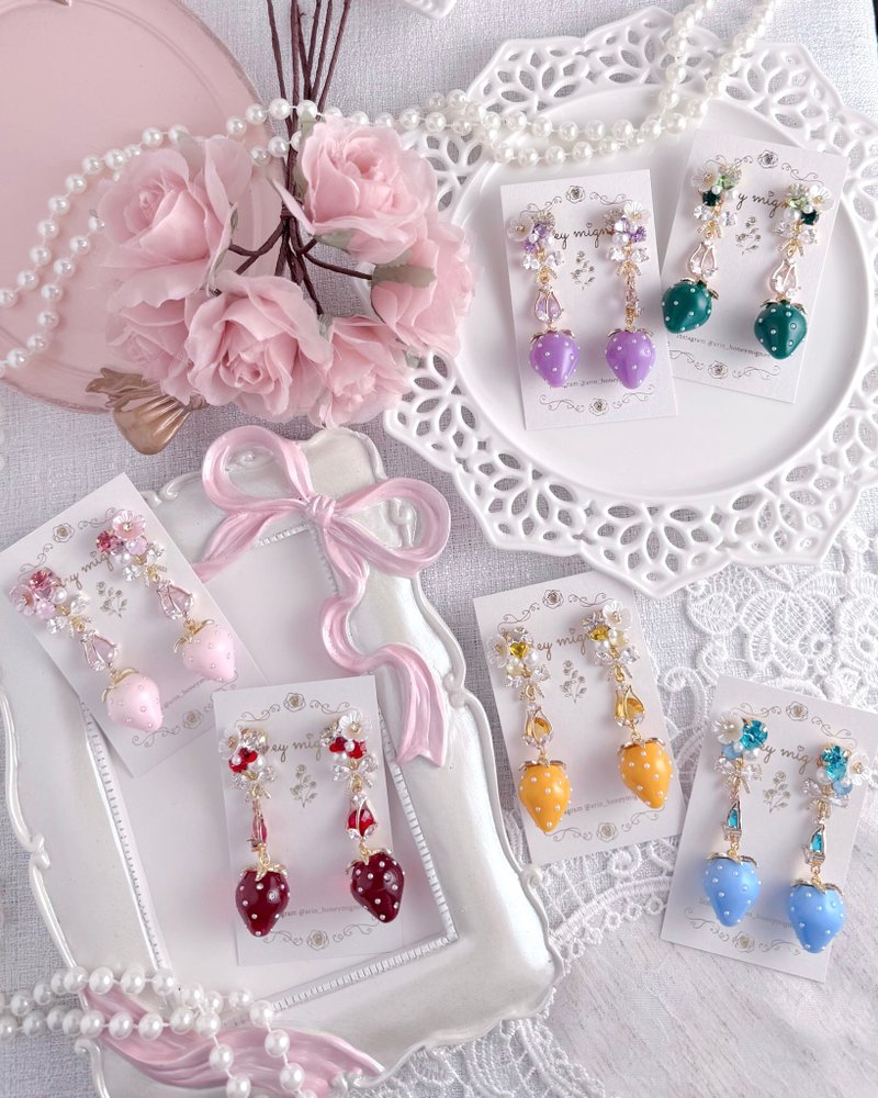 草莓造型耳针/耳夹【ST-39】 - 耳环/耳夹 - 其他材质 多色