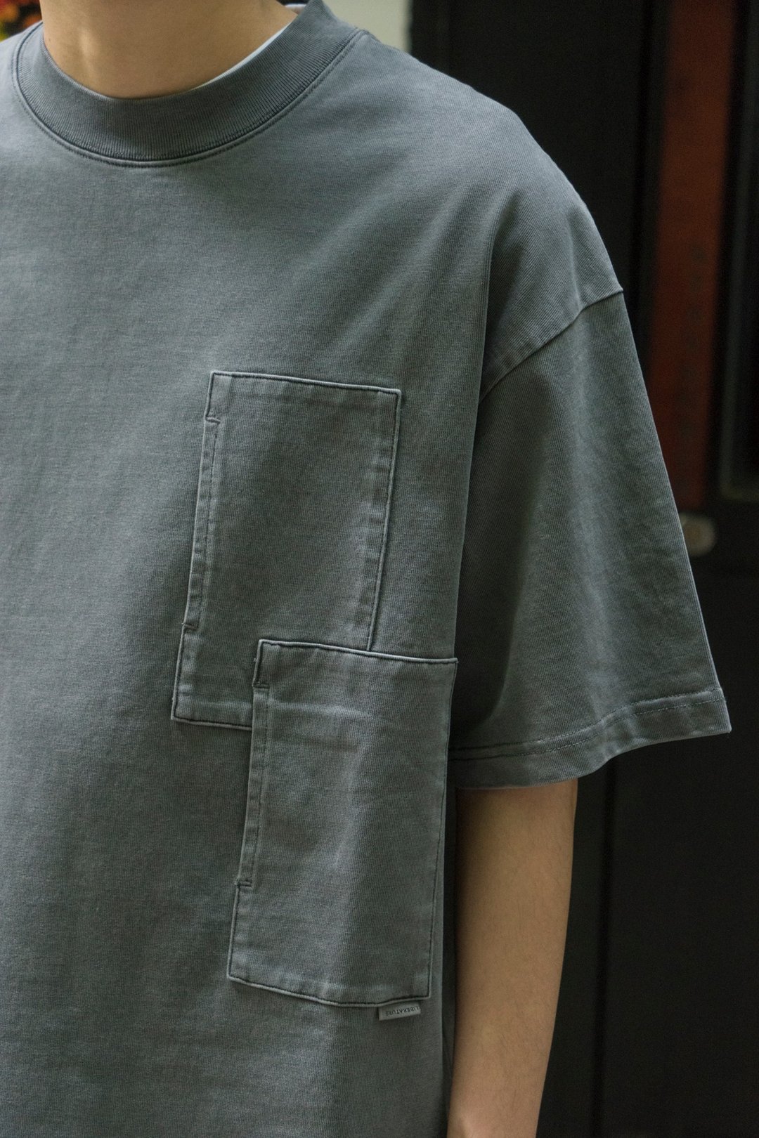 Pocket T-shirt 重磅夏季日系潮流工裝口袋純色寬鬆休閒短袖T恤 - 男装上衣/T 恤 - 棉 多色