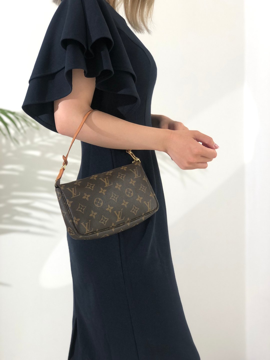 【日本直运，二手包装】LOUIS VUITTON Monogram 皮革手拿包配件 M51980 手提包 cjun35 - 手提包/手提袋 - 真皮 咖啡色