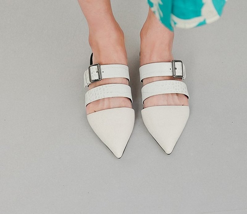 横条篓空 扣式尖头真皮便拖鞋 米白 - 男女凉鞋 - 真皮 白色