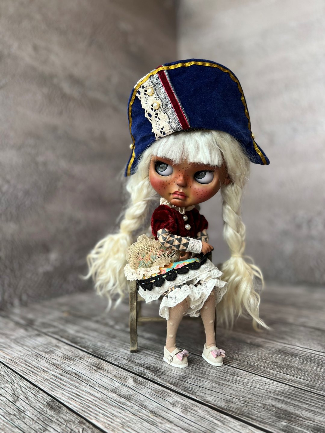 Custom blythe doll little Josephine with sculpting face and natural hair - 玩偶/公仔 - 塑料 白色