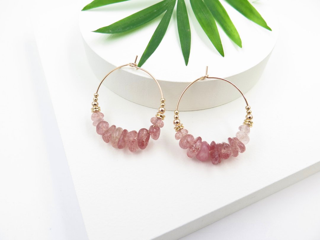 COLE COOL天然粉晶草莓晶圆圈耳环耳夹 日本风格耳环 节日礼物 - 耳环/耳夹 - 贵金属 粉红色