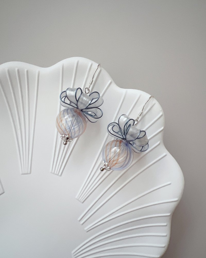 交换礼物 蓝 垂坠式树脂耳环 - 耳环/耳夹 - 树脂 绿色