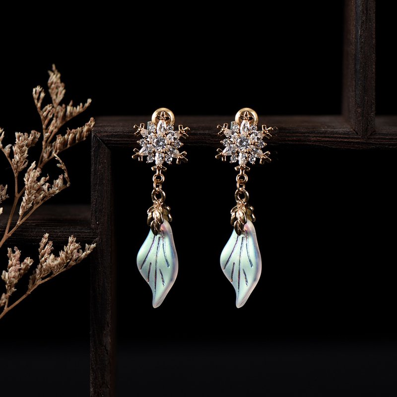 【雪之华_其一】手作锆石雪花吊坠耳环 - 耳环/耳夹 - 铜/黄铜 白色