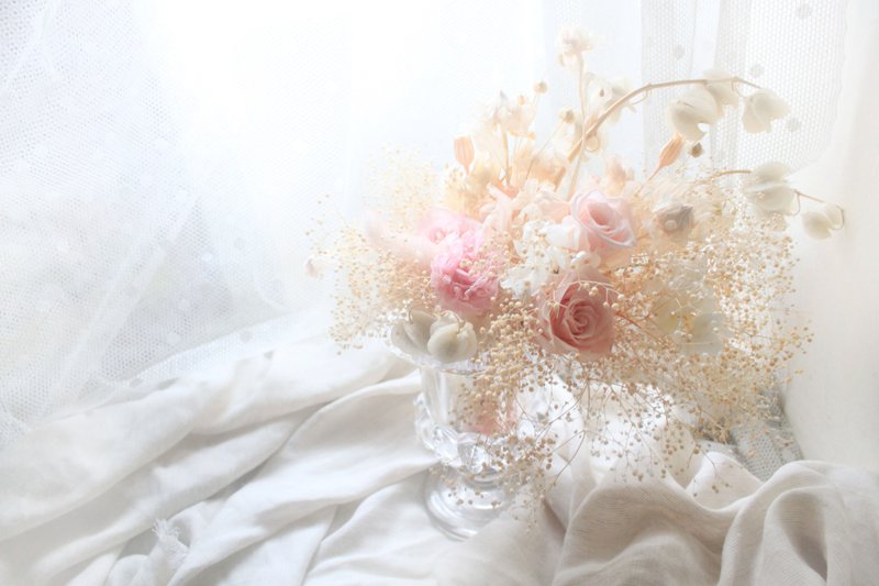 法式浪漫花草玻璃圣杯桌花・永生玫瑰与康乃馨花礼-限量 - 干燥花/捧花 - 植物．花 粉红色