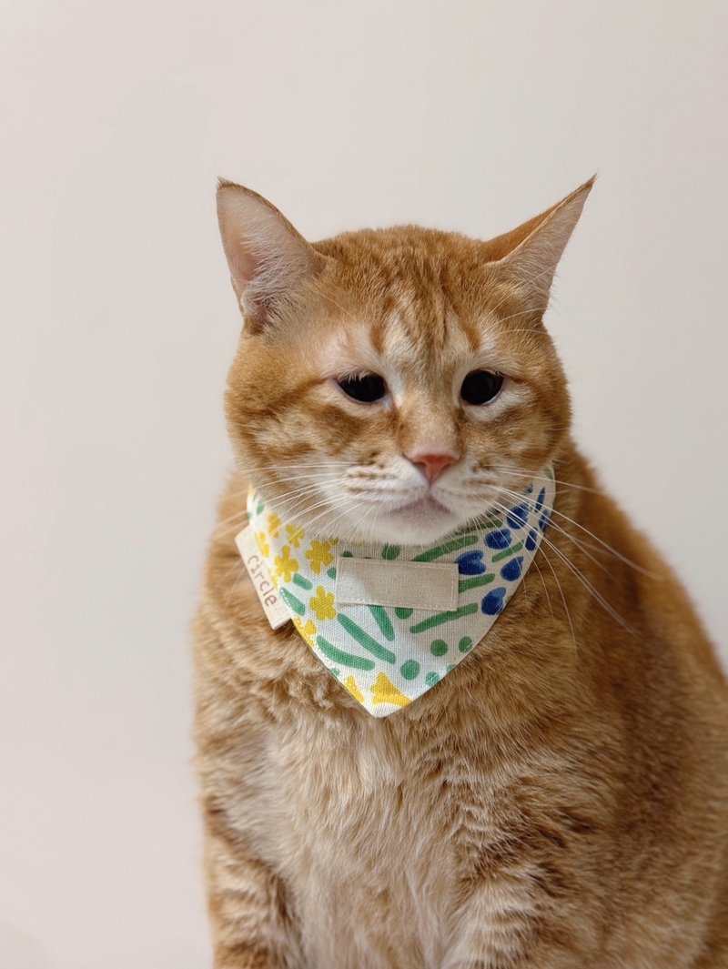 毛小孩三角领巾 - 名牌款 【 花季 】 - 项圈/牵绳 - 棉．麻 黄色