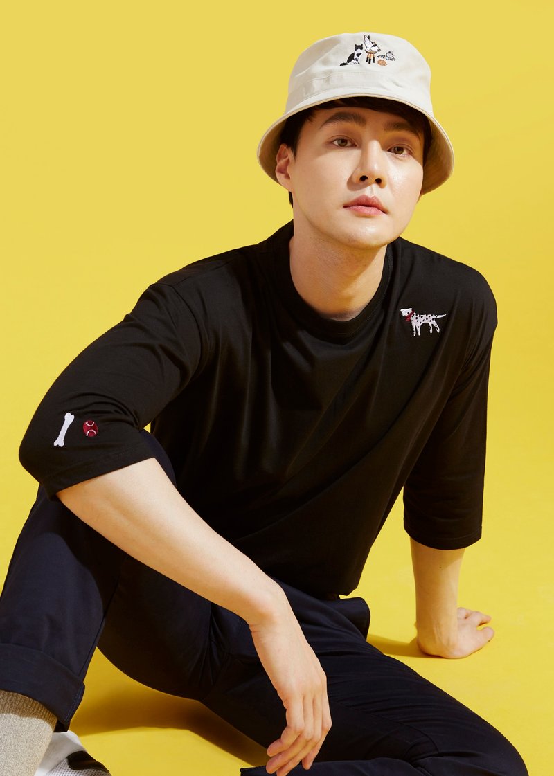 【圣诞礼盒】(男女皆可) 狗狗刺绣 黑色长袖弹性棉上衣 - 男装上衣/T 恤 - 其他材质 黑色