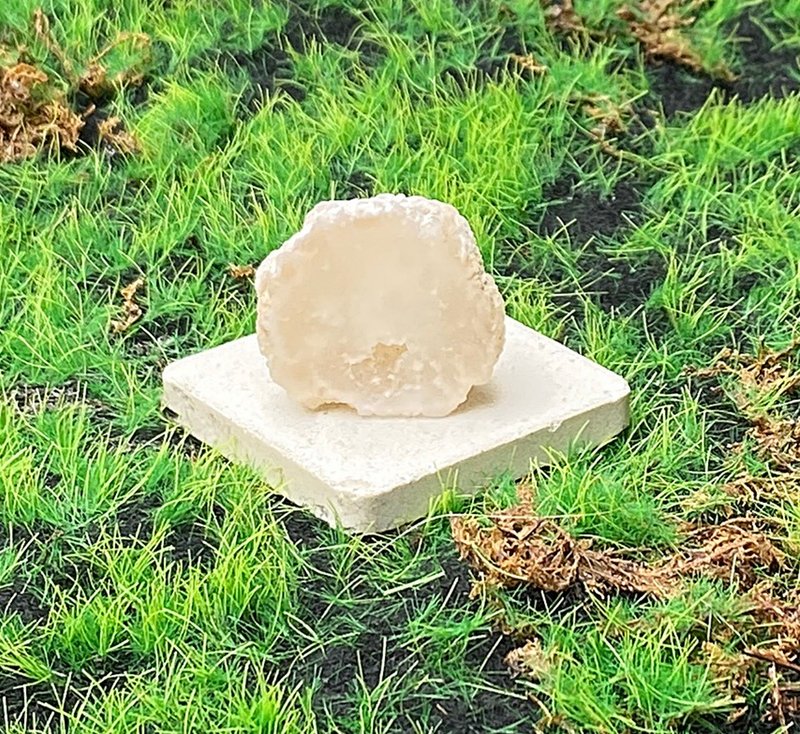 能量摆饰-玛瑙可爱白晶洞开口笑 招财 疗愈 开运 原矿 快速出货 - 摆饰 - 水晶 白色