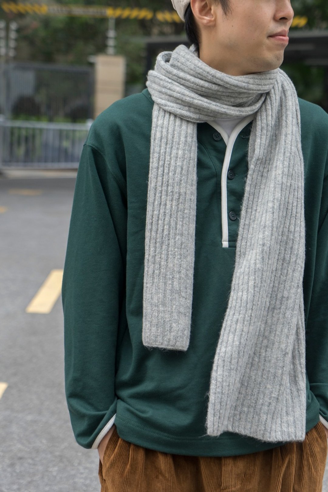 Scarf 冬季保暖圍巾 聖誕禮物 交換禮物 純色圍脖 - 围巾/披肩 - 棉．麻 多色