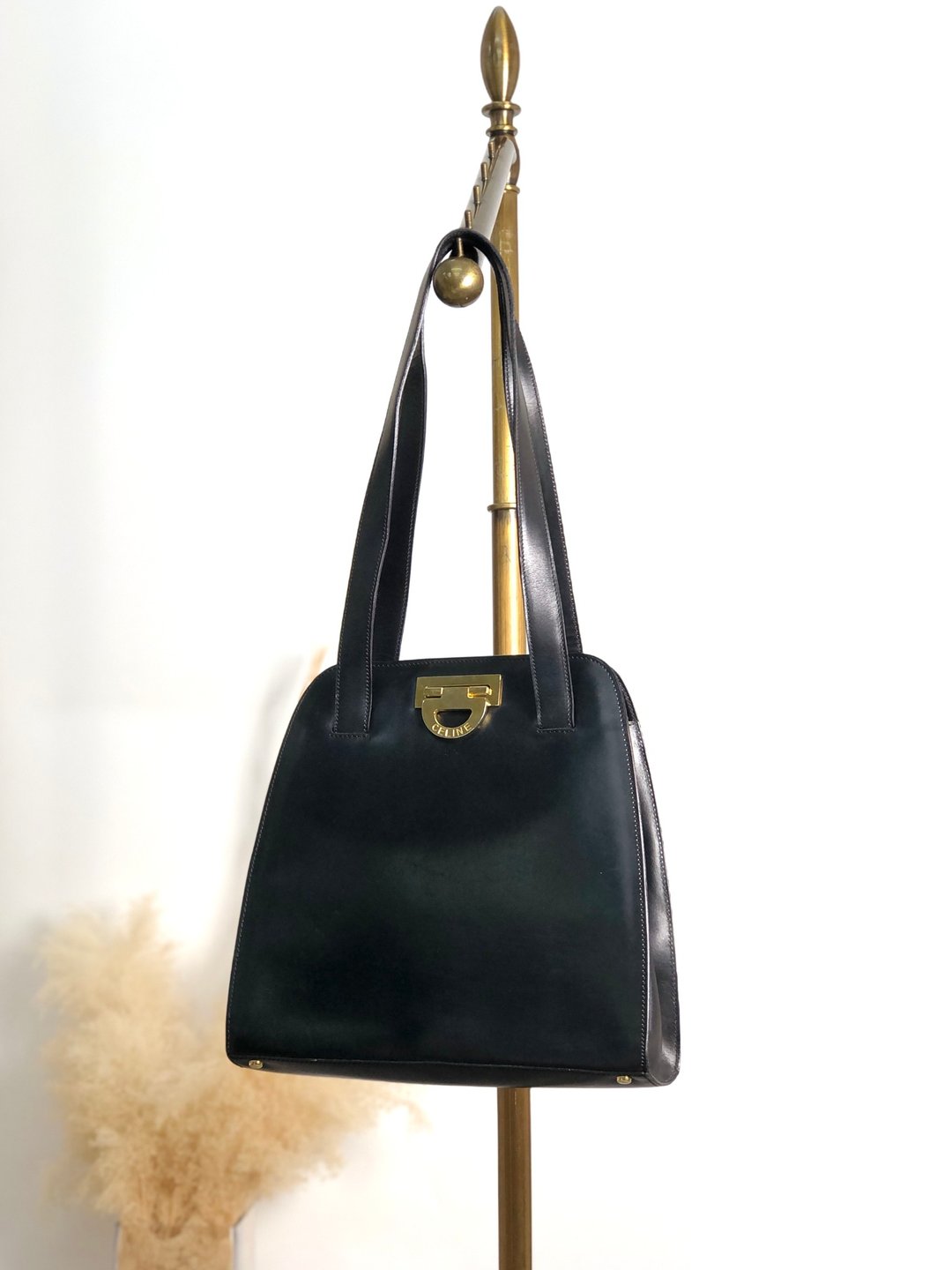 【VintageShop solo 日本直送中古包专卖店】CELINE 经典手提包 黑色 侧边扣饰 design 皮革 vintage 中古 时尚单品 skvha5 - 手提包/手提袋 - 真皮 黑色