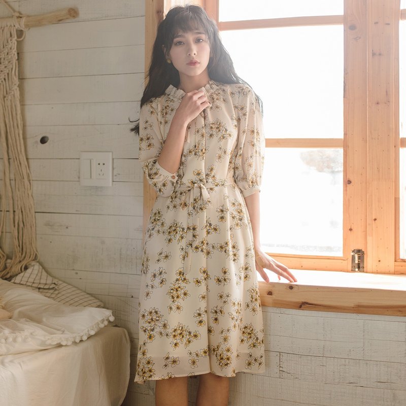 安妮陈2018春夏装新款文艺女装领口抽皱腰带连身裙洋装裙子 - 洋装/连衣裙 - 棉．麻 金色