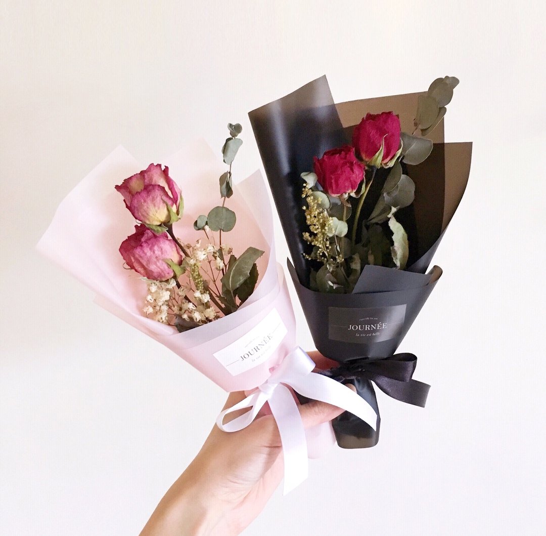 { journee }干燥玫瑰花束 黑/粉；干燥花束 情人节礼物 生日礼物 摆饰 周年纪念 - 植栽/盆栽 - 植物．花 