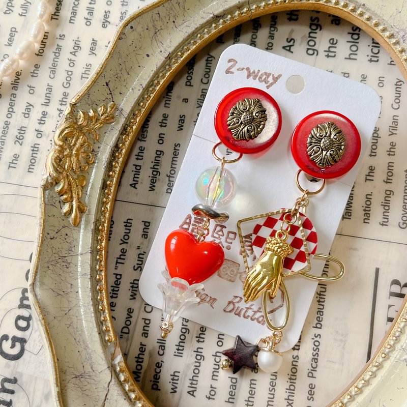 wow Handmade 2-way微醺马戏团×红色古董钮扣×手作设计 - 耳环/耳夹 - 其他材质 