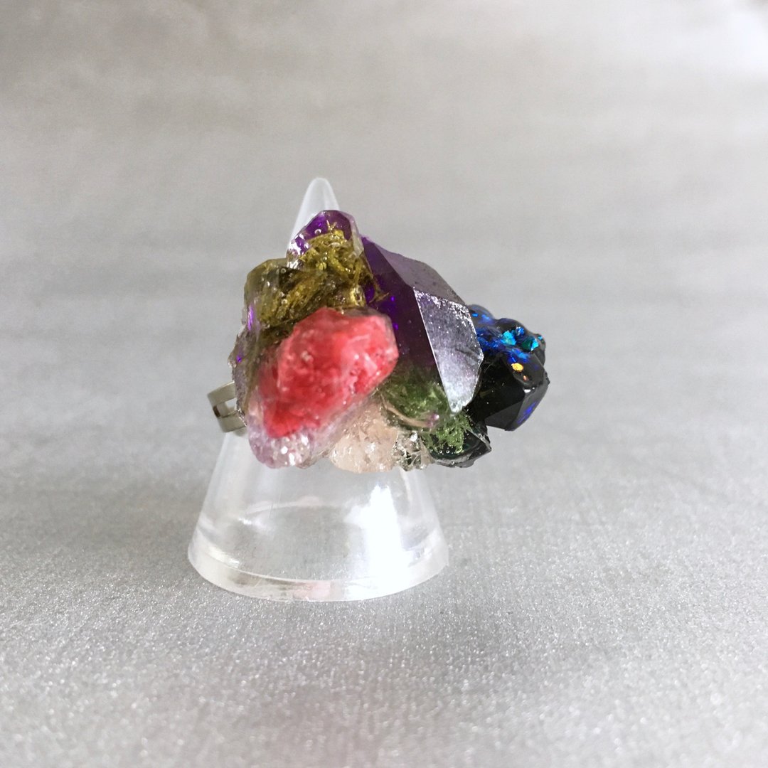 Flower fossil ring [on the shore of the lake] - 戒指 - 树脂 多色