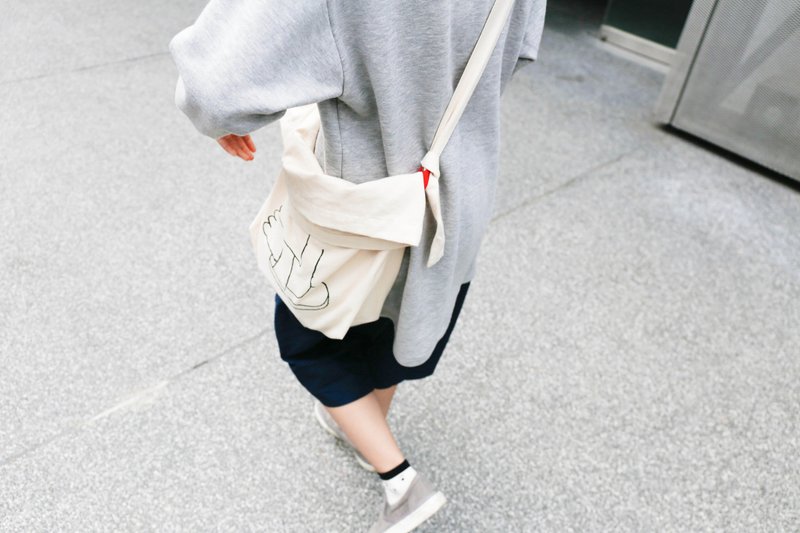 生活花絮/争气拖鞋包 - 侧背包/斜挎包 - 棉．麻 白色