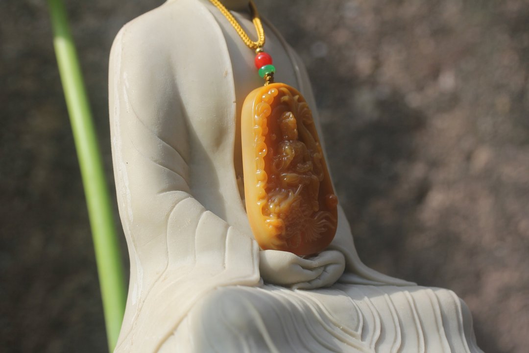 乘龙观音 大慈大悲菩萨项链 天然黄蜡石 玉化料吊坠挂件毛衣链 - 项链 - 玉石 橘色