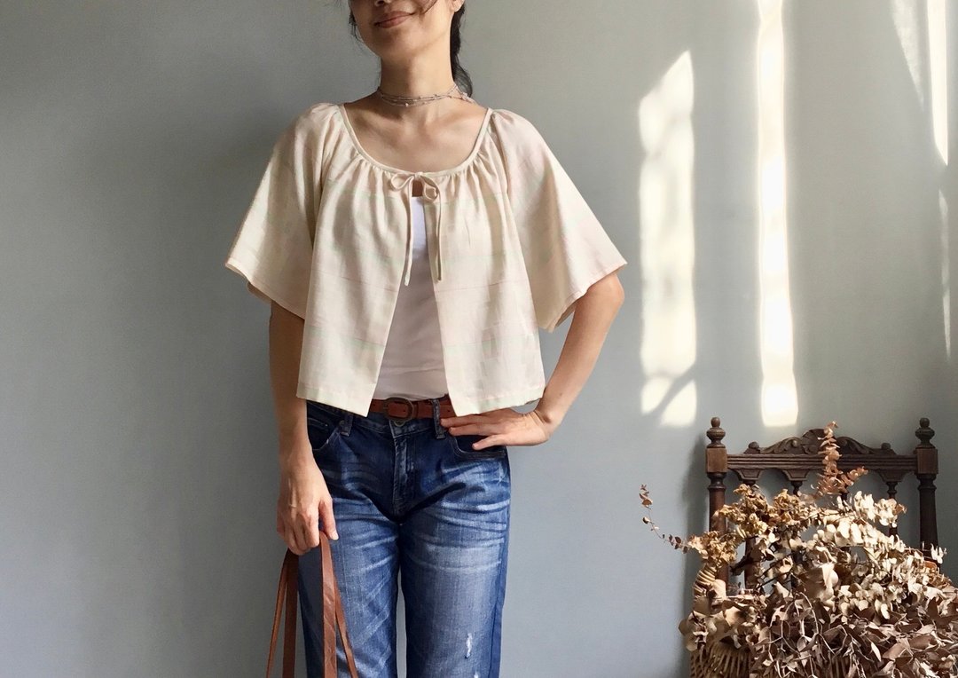 温柔小精灵/先染缇花精梳棉圆领绑带短版小罩衫/短袖外套100%棉 - 女装上衣 - 棉 