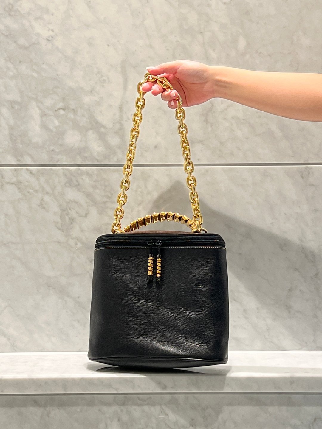 Loewe黑色椭圆蛇骨手提袋肩背包 送肩带 日本二手Vintage - 手提包/手提袋 - 真皮 黑色