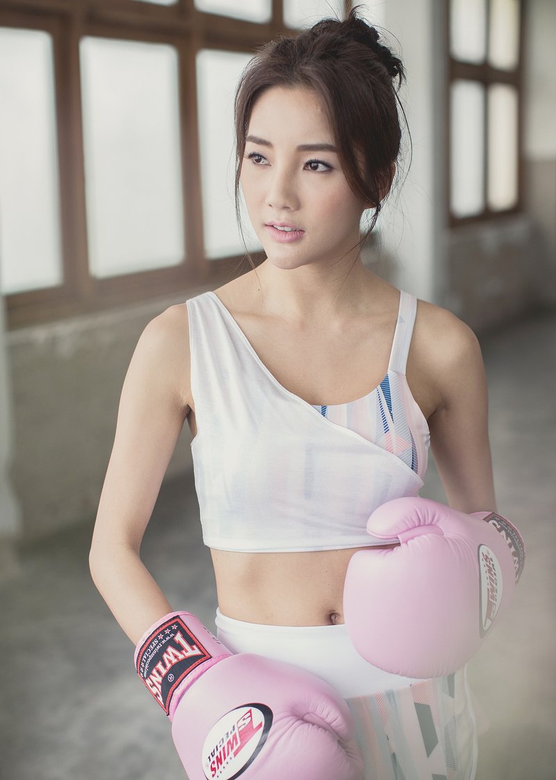 Divine 假两件运动内衣-彩色缤纷 - 女装运动内衣 - 聚酯纤维 多色