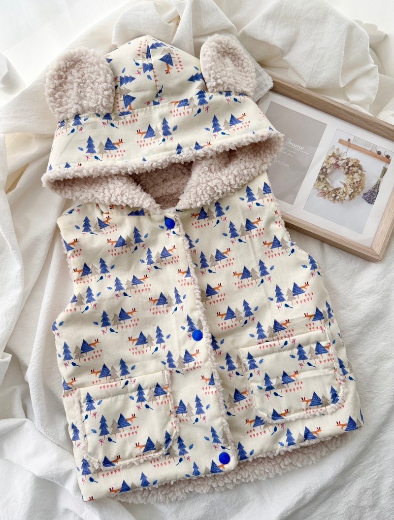 森の角落手作童装 熊帽羊羔绒保暖背心系列 宝宝背心 生日礼 - 童装上衣 - 棉．麻 