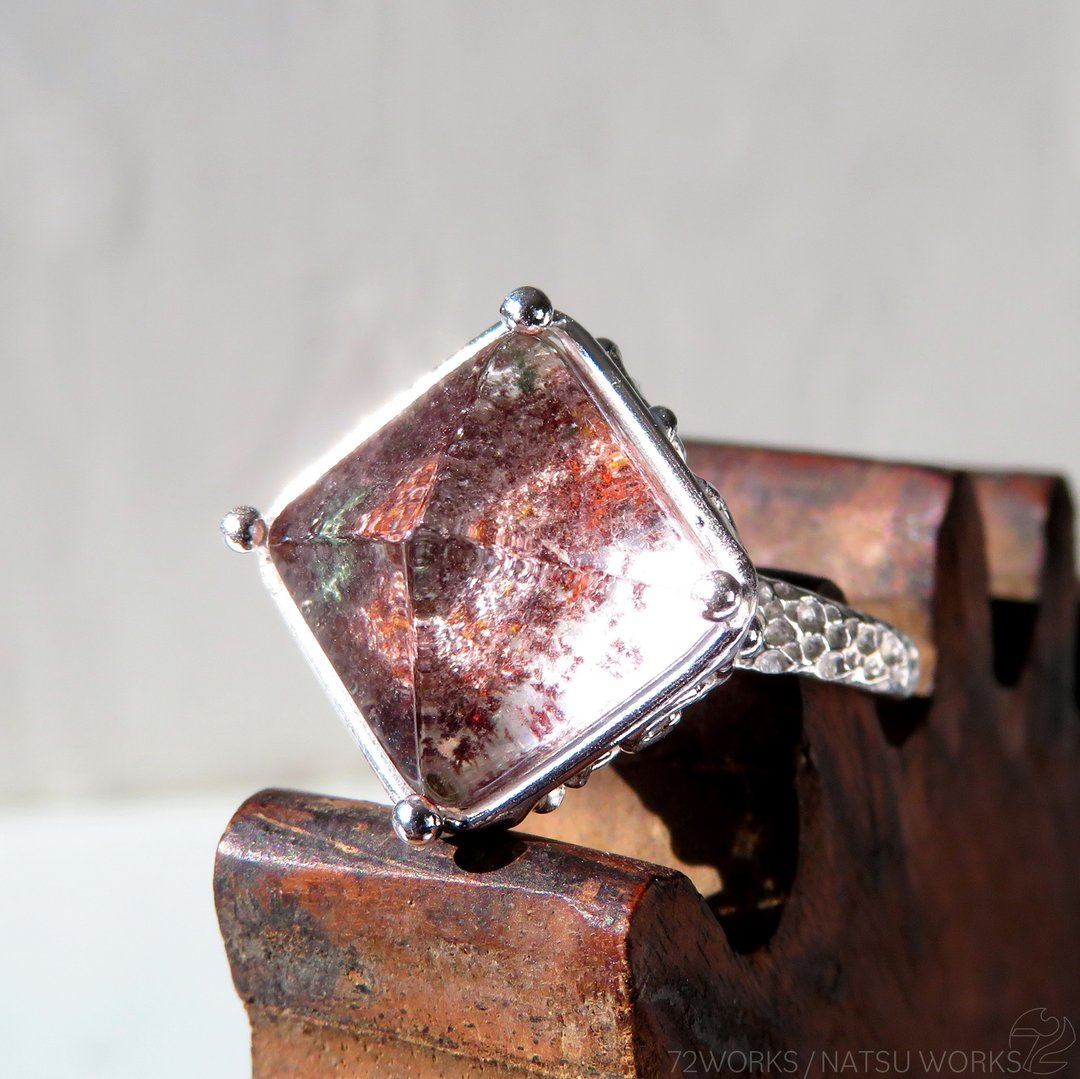 sugarloaf cut Garden Quartz Ring - 戒指 - 宝石 红色