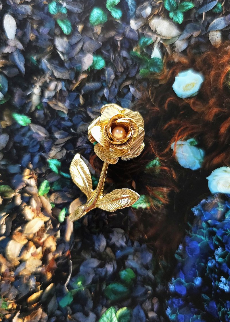 金格纹玫瑰珍珠花蕊胸针/别针/复古珠宝首饰/美国西洋古董 - 胸针 - 其他金属 