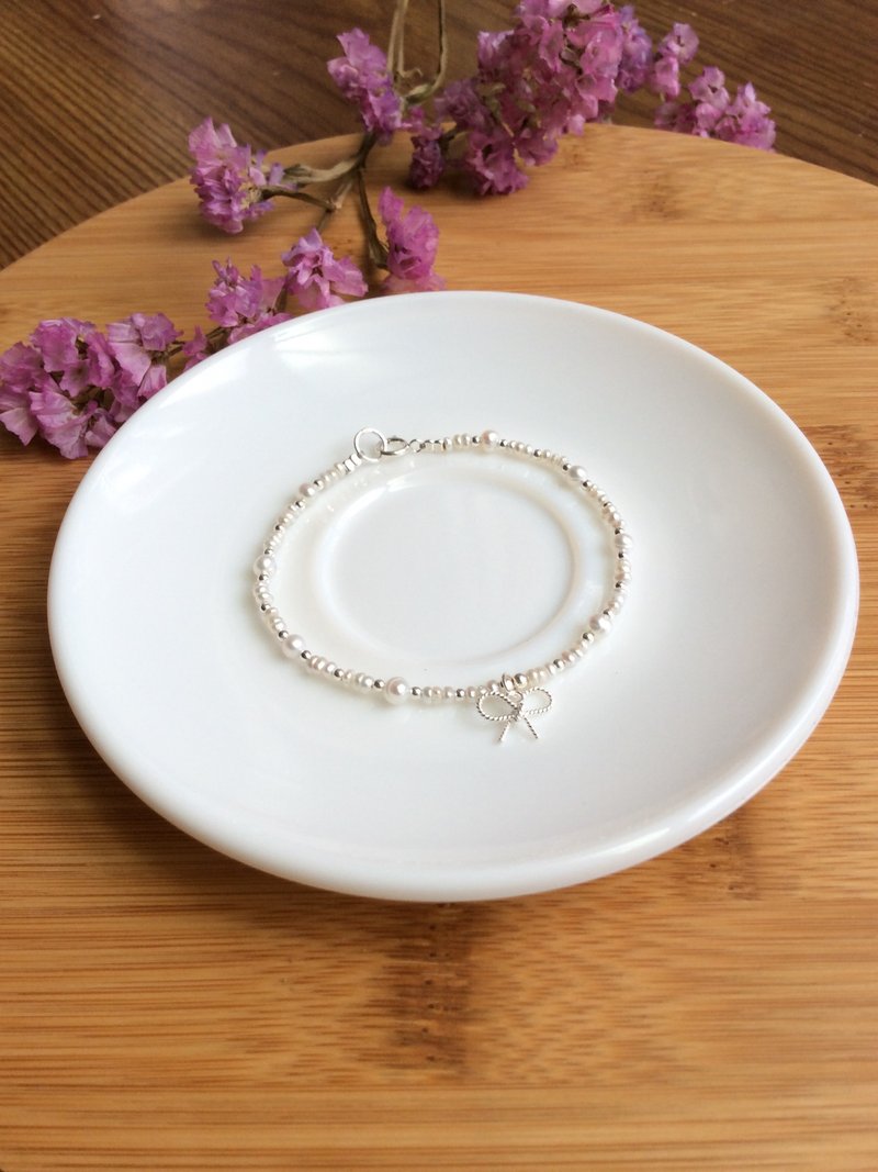Ops Pearl silver bracelet- 小珍珠/纯银/蝴蝶结/限定/手链/梦幻 - 手链/手环 - 宝石 白色